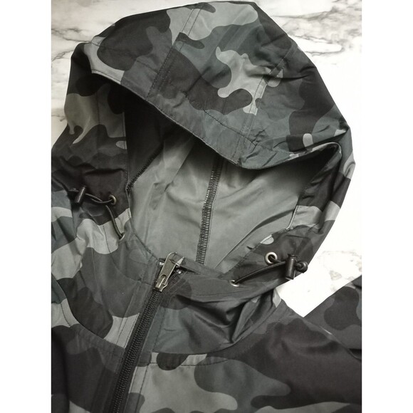 NWT Champion Lightweight Black/Grey Camo Waterproof Windbreaker Jacket Size L - Picture 7 of 12